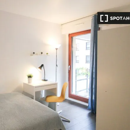 Image 4 - 13 Rue Auguste Perret, 92500 Rueil-Malmaison, France - Room for rent