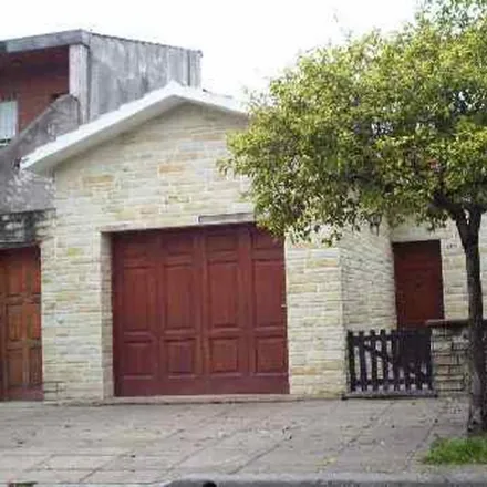Buy this studio house on Cañada de Gómez in Partido de Hurlingham, Hurlingham