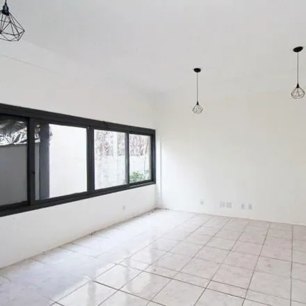 Rent this studio house on Avenida Otto Niemeyer 2890 in Camaquã, Porto Alegre - RS