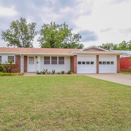 Rent this 3 bed house on 3419 53rd Street in Lubbock, TX 79413