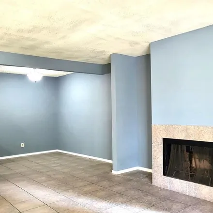 Rent this 2 bed apartment on South Gulf Freeway Frontage Road in League City, TX 77539
