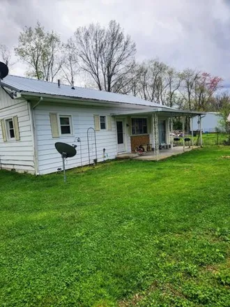 Image 3 - 134 East Church Street, Stanton, KY 40380, USA - House for sale