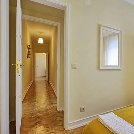 Rent this 4 bed apartment on Avenida Almirante Reis 77 in 1150-020 Lisbon, Portugal