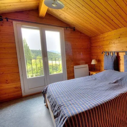 Rent this 2 bed house on La Tonne (Saint-Jacques-des-Arrêts) in 69860 Deux-Grosnes, France