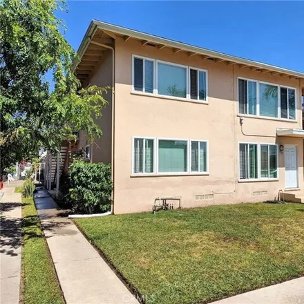 Buy this 6 bed house on 1405 South Broadway in Santa Ana, CA 92707