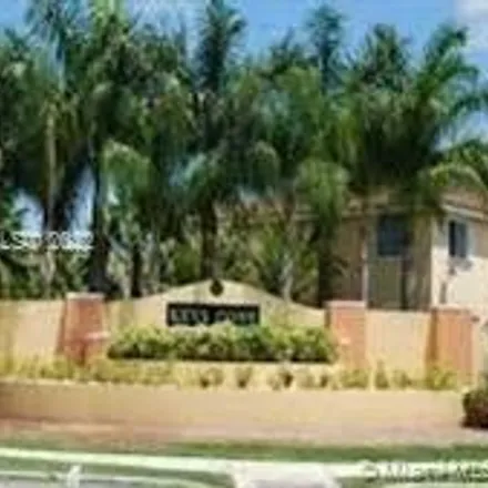 Image 3 - 1535 Southeast 26th Street, Homestead, FL 33035, USA - Condo for sale