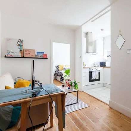 Rent this 1 bed apartment on Stirling Road in Stockwell Park, London