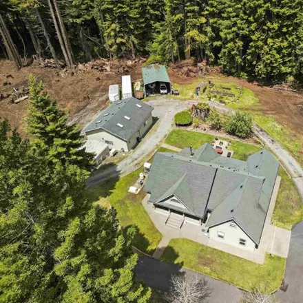 Buy this 3 bed house on 258 Stephanie Lane in Del Norte County, CA 95531
