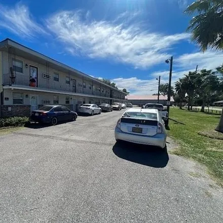 Rent this 1 bed apartment on 1001 South Sibley Street in Metairie, LA 70003