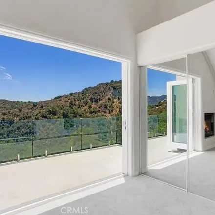 Image 2 - North Topanga Canyon Boulevard, Topanga, CA 90290, USA - Apartment for rent