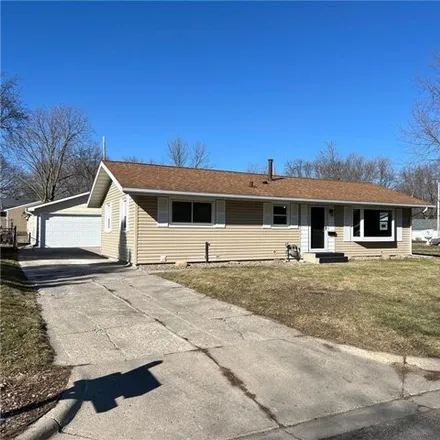Buy this 3 bed house on 498 Barry Drive in Owatonna, MN 55060