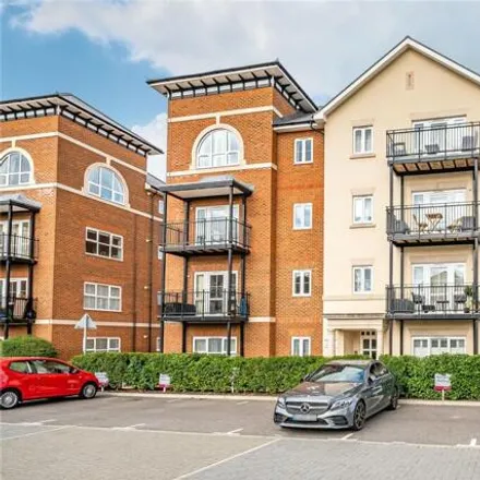 Buy this 2 bed apartment on Bell Farm Way in Elmbridge, KT12 5EE