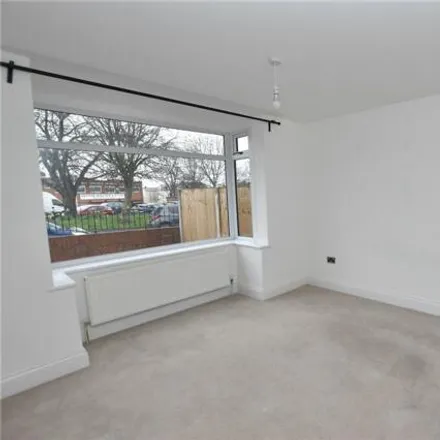 Image 2 - Grovehall Avenue, Leeds, LS11 7EX, United Kingdom - House for sale