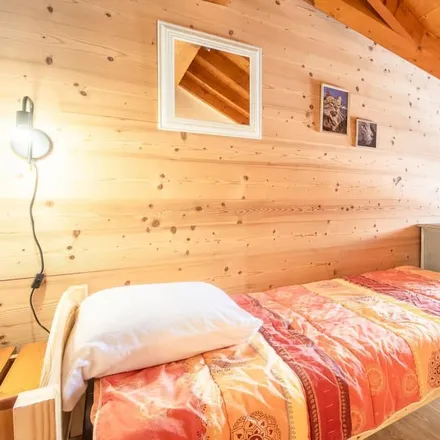 Rent this 4 bed house on Place du Morel in 73260 Les Avanchers-Valmorel, France