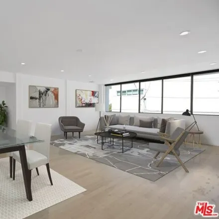 Image 3 - 440 South Roxbury Drive, Beverly Hills, CA 90212, USA - House for rent