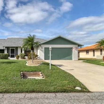 Buy this 2 bed house on 5814 Jackson Lane in Woodmere, Sarasota County