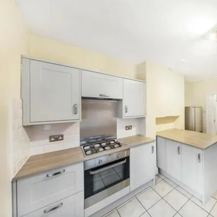 Image 3 - Shorrolds Road, London, SW6 7TR, United Kingdom - Apartment for rent