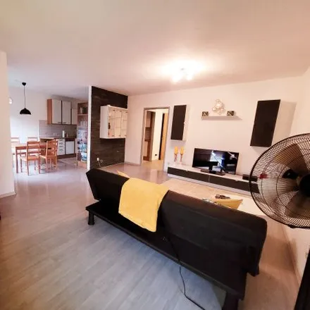 Rent this 2 bed apartment on Viehtriftgasse 7 in 1210 Vienna, Austria