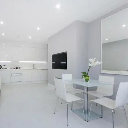 Buy this 1 bed apartment on 180 Worple Road in London, SW20 8PR