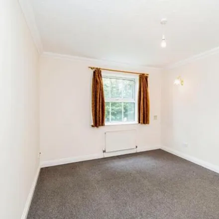 Image 7 - Canada Place, 461 Flat 1-20 Winchester Road, Glen Eyre, Southampton, SO16 7NZ, United Kingdom - Apartment for sale