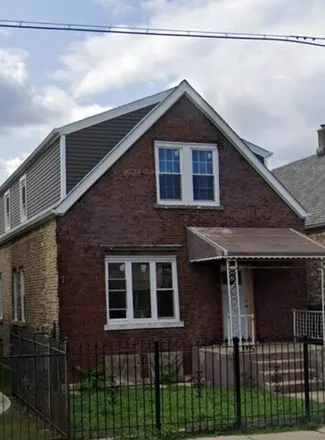 Rent this 3 bed house on 922 North Pulaski Road in Chicago, IL 60651