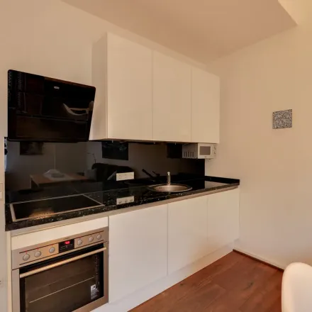 Rent this 2 bed apartment on Kirchfeldstraße 101 in 40215 Dusseldorf, Germany