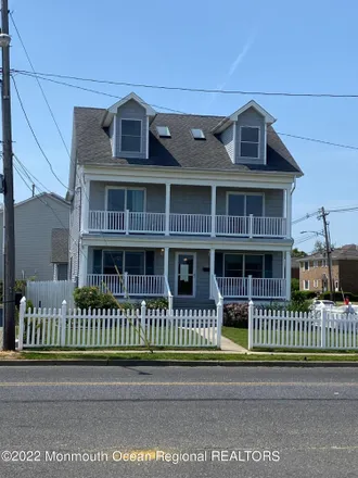 Rent this 4 bed house on 136 Beachway Avenue in Keansburg, NJ 07734