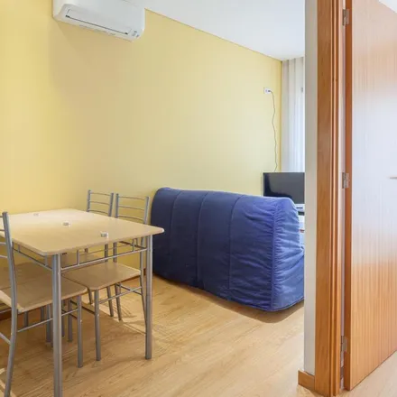 Rent this 1 bed apartment on unnamed road in 4000-446 Porto, Portugal