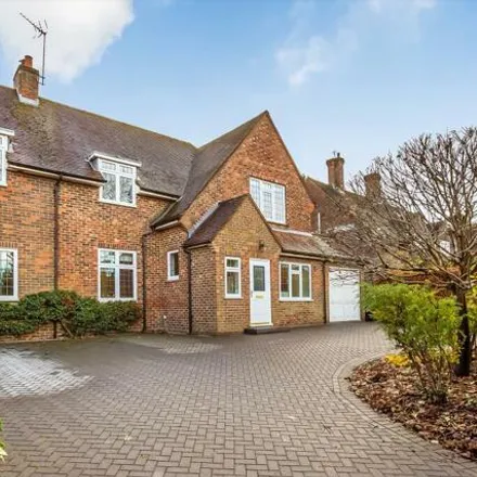 Buy this 4 bed house on Manor Way in Guildford, GU2 7RN