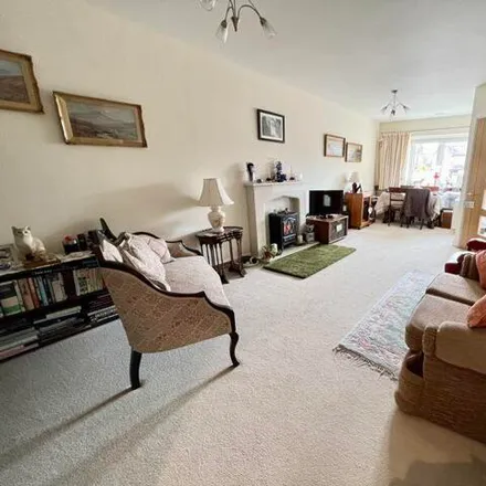 Image 2 - Summerfield Place, Wenlock Road, Shrewsbury, SY2 6JT, United Kingdom - Apartment for sale