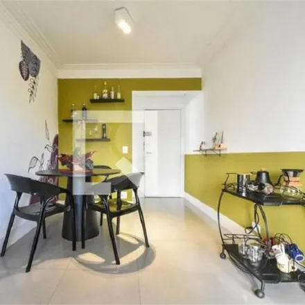 Buy this 2 bed apartment on Rua Vieira de Morais 100 in Campo Belo, São Paulo - SP