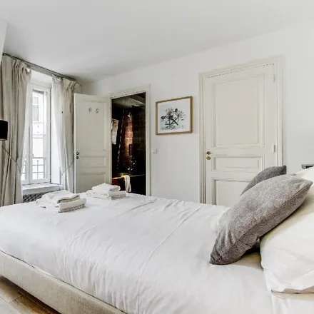 Image 4 - 57 Rue Galande, 75005 Paris, France - Apartment for rent