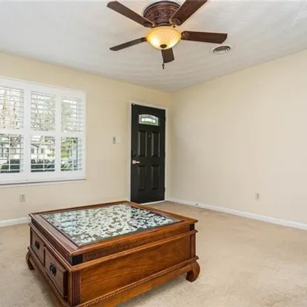 Image 3 - 2225 Harrell Avenue, Ballentine Place, Norfolk, VA 23504, USA - House for sale