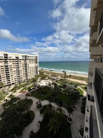 Buy this 1 bed condo on 5098 North Ocean Drive in Lauderdale-by-the-Sea, Broward County