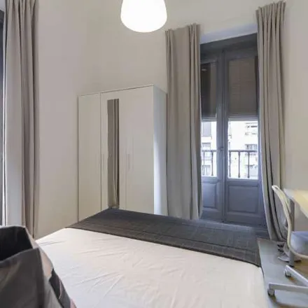 Rent this 5 bed apartment on Madrid in Calle de Santa Engracia, 51