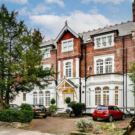 Rent this 3 bed apartment on 17 Broadlands Road in London, N6 4AG