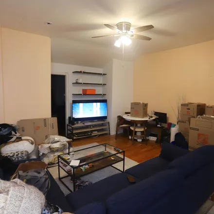 Rent this 3 bed apartment on 207 4th Street in Jersey City, NJ 07302