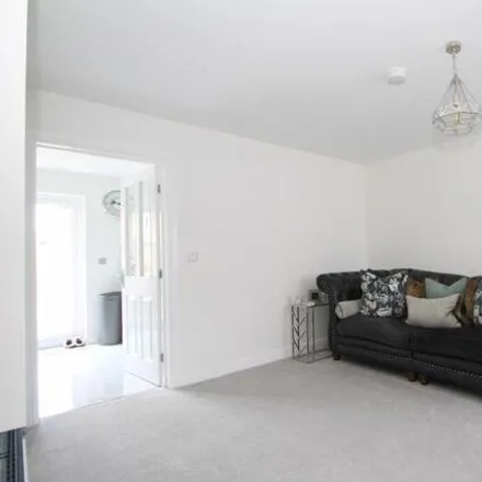 Image 4 - Stein Grove, Middlesbrough, TS5 8FE, United Kingdom - Duplex for rent