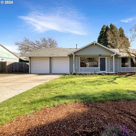 Buy this 3 bed house on 11200 Southwest 119th Avenue in Tigard, OR 97223