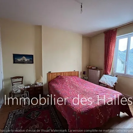 Rent this 7 bed apartment on 13 ter Rue du 8 Mai 1945 in 53800 Renazé, France