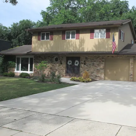 Buy this 4 bed house on 207 Meadowwood Drive in Joliet, IL 60431