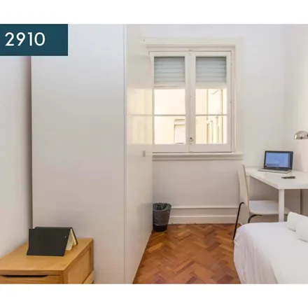 Rent this 1 bed room on Rua de São Félix in 1200-701 Lisbon, Portugal