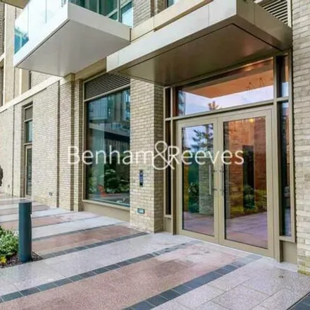 Image 1 - Emery Wharf, The Highway, St. George in the East, London, E1W 2AQ, United Kingdom - Room for rent
