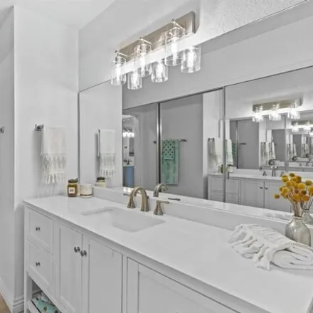 Image 9 - 838 Violet Court, Carlsbad, CA 92011, USA - Condo for sale