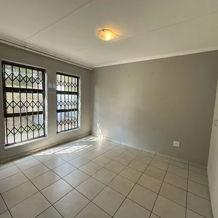 Rent this 2 bed townhouse on Progress Road in Lindhaven, Roodepoort