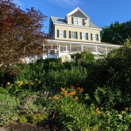 Buy this 18 bed house on 14 Village Square Lane in Ogunquit, York County