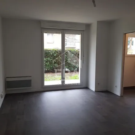 Image 5 - 73 Rue Ronsard, 37100 Tours, France - Apartment for rent