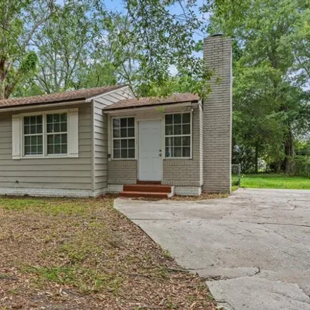Buy this 2 bed house on 3111 W 19th St in Jacksonville, Florida