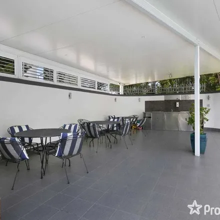 Image 7 - Copacabana Apartments, 24 Hamilton Avenue, Surfers Paradise QLD 4217, Australia - Apartment for rent