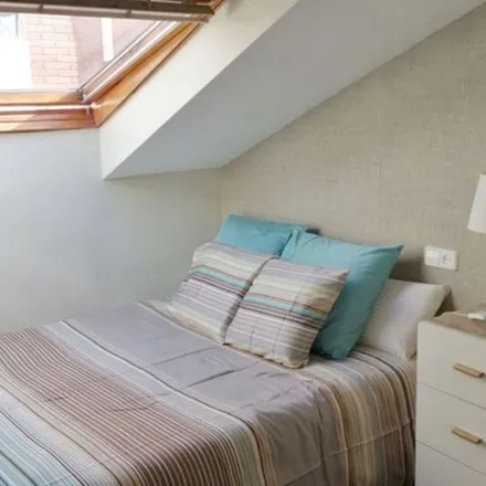 Rent this 1 bed apartment on Ayuntamiento de Oviedo in Plaza de la Constitución, 33009 Oviedo